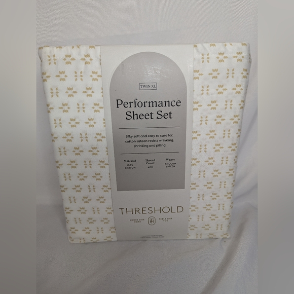 NWT Threshold Performance Twin Sheet Set - Picture 1 of 7